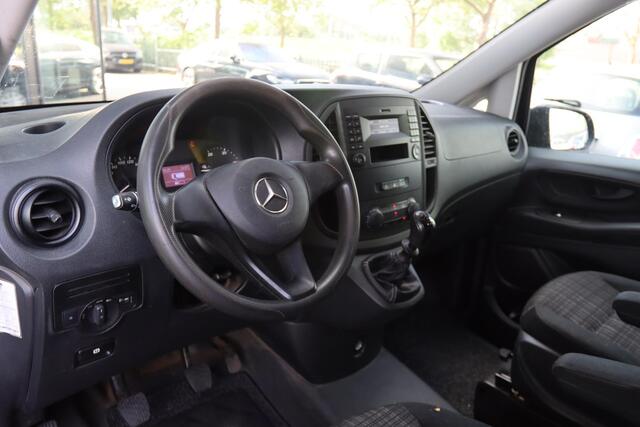 Mercedes-Benz VITO 116 CDI 163PK LANG Mercedes-Benz Vito 116 CDI 163 PK LANG *ZWART* + 2500 KG TREKHAAK