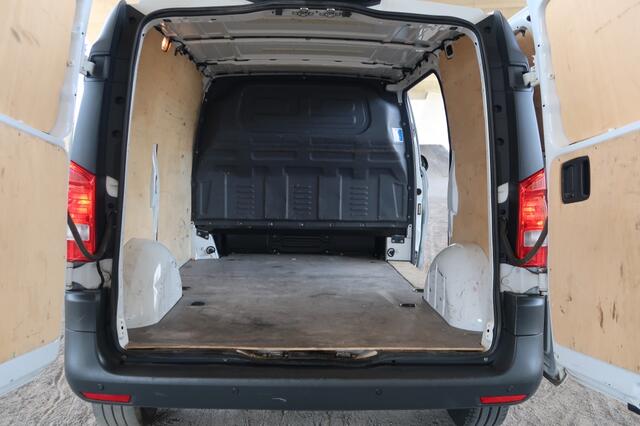 Mercedes-Benz VITO 111 CDI Functional L1, Drie zits