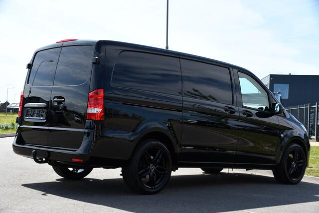 Mercedes-Benz VITO 119 CDI L2 Black Edition Adaptieve Cruise, Camera, Carplay, 190PK, LED, Automaat, Multimedia, Stoelverwarming, Uniek!