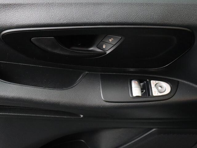 Mercedes-Benz VITO 114CDI Extra Lang Achterdeuren | Airco | Cruise | Camera | Multimedia | Trekhaak