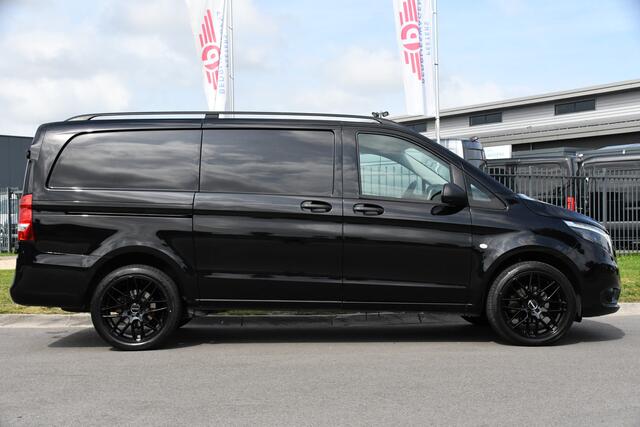 Mercedes-Benz VITO 116 CDI L2 Black Edition Cruise, Camera, Carplay, 164pk, Automaat, Sensoren, Trekhaak, Multimedia, LED, Stoelverwarming, Uniek!