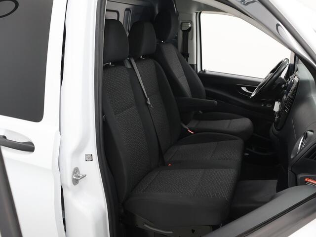 Mercedes-Benz VITO 114 CDI | Aut. | XL L3 | | Parkeercamera | Bluetooth | Stoelverwarming | Cruise Control | Trekhaak | Glasslook panelen | Distronic Plus | LM Velgen | Certified