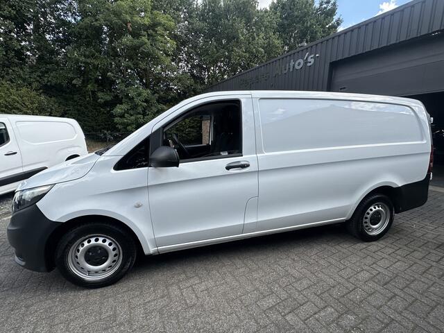 Mercedes-Benz VITO 111 CDI Lang Bestelauto van het Jaar editie Lange Uitvoering Airco Cv Trekhaak stoelverwarming