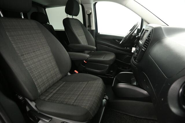 Mercedes-Benz VITO 114 CDI Lang | Automaat | DC | 5-Zits | Airco | Camera | Cruise | Carplay | PDC | Trekhaak | 17"LMV