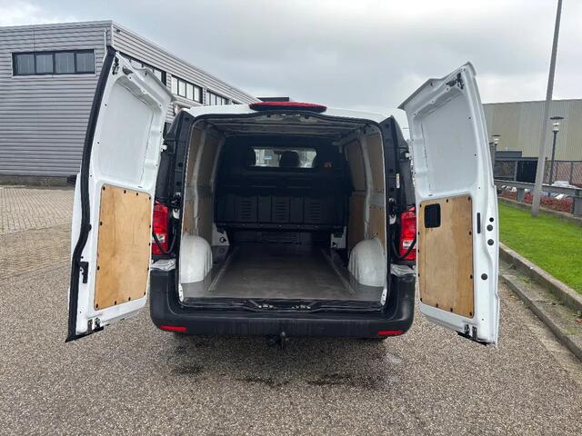Mercedes-Benz VITO 116CDI L2H1 Automaat Airco Navi Cruisecontrol Trekhaak EURO 6