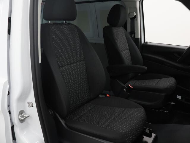 Mercedes-Benz VITO eVito Bestelwagen 66 kWh L2 | Navigatie | Airco | Bluetooth | Cruise control | Achterdeuren |