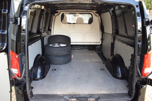 Mercedes-Benz VITO 114 CDI Lang Automaat | Bumpers in kleur | 18 inch | PDC