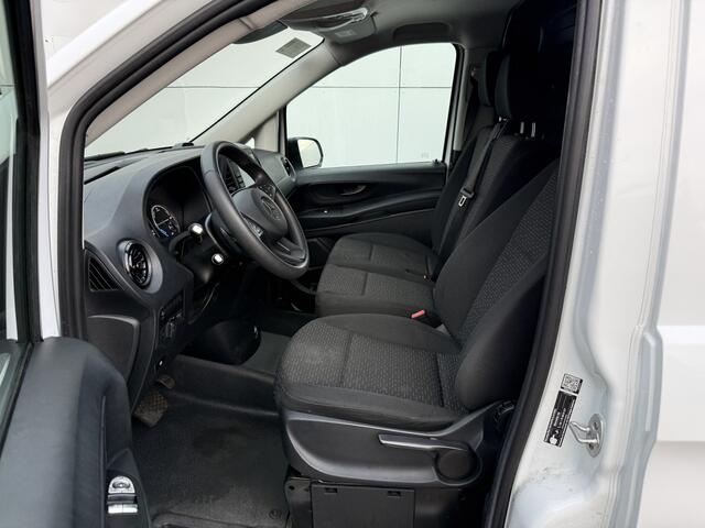 Mercedes-Benz VITO eVito 112 Elektrisch 66kWh 280km WLTP Snelladen Climate Control Camera Parkeersensoren voor achter Stoelverwarming