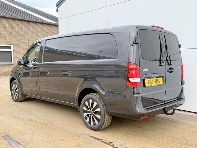 Mercedes-Benz VITO 119 1.9 CDI 4x4 Automaat 4Matic L3H1 XXL LED Intelligent Light System 17 inch Lichtmetalen Velgen Trekhaak Camera Parkeersensoren voor achter