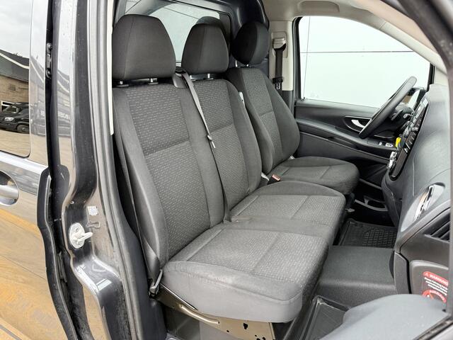Mercedes-Benz VITO 119 1.9 CDI 4x4 Automaat 4Matic L3H1 XXL LED Intelligent Light System 17 inch Lichtmetalen Velgen Trekhaak Camera Parkeersensoren voor achter