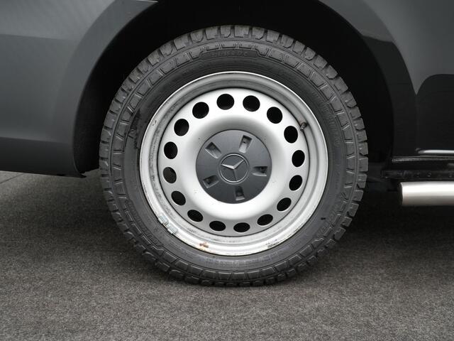 Mercedes-Benz VITO Tourer 116 CDI Select Extra Lang - 9 Persoons bus! - All Seasonbanden - Cruise Control - Achteruitrijcamera - Sidebars - Apple Carplay - Android Auto