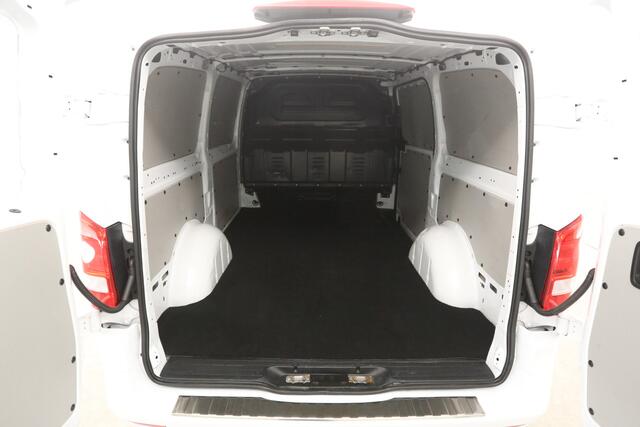 Mercedes-Benz VITO 114 CDI Lang | Automaat | Airco | Adap. Cruise | 3-Zits | Carplay | Stoelverw. | Trekh.