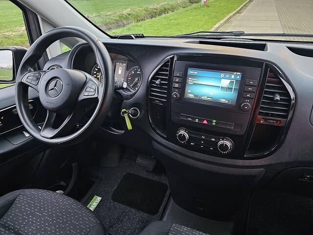 Mercedes-Benz VITO 119 CDI LED Trekhaak Parkeersensoren Automaat Airco Cruise Achterdeuren 3 Zits Euro6 190 PK!