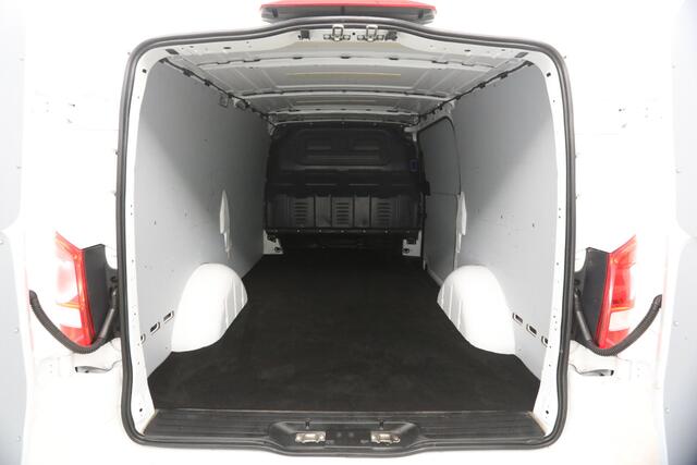 Mercedes-Benz VITO 114 CDI Lang | Aut. | Airco | Camera | Adap. Cruise | 3-Zits | Trekh. | Stoelverw. | Carplay