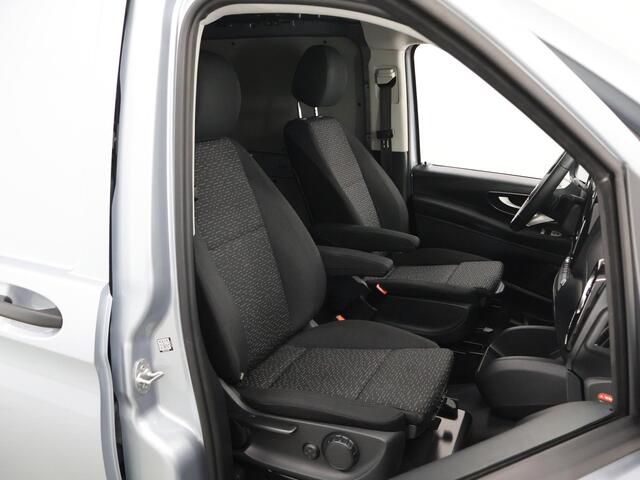 Mercedes-Benz VITO 119 CDI | Aut. | Lang L2 | Select | Distronic Plus | Stoelverwarming | Climate Control | Led koplampen | Afn. Trekhaak | Comfortstoelen | Middenconsole | Certified