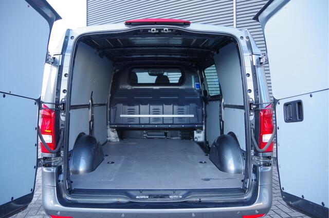 Mercedes-Benz VITO 119 CDI L2 AUT. LED, CAMERA, STOELVERWARMING, CRUISE, AIRCO, PARKEERSENSOREN