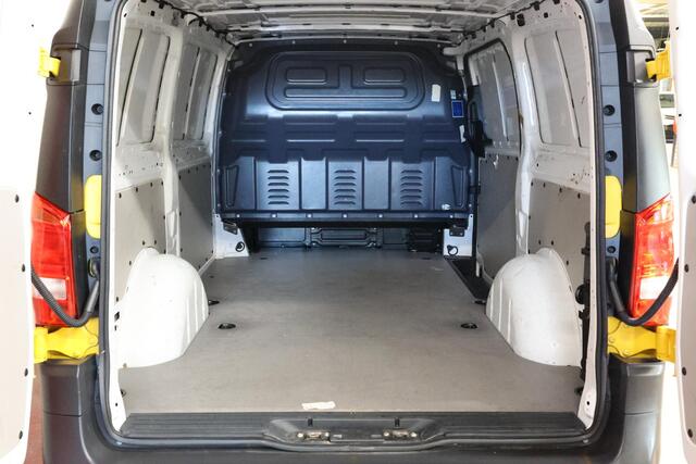 Mercedes-Benz VITO eVito Lang Launch Edition 41 kWh