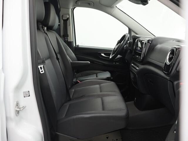 Mercedes-Benz VITO 116 CDI | Aut. | XL L3 | Select | 3 zits | Stoelverwarming | Trekhaak | LED koplampen | Achteruitrijcamera | Parkeersensoren Voor + Achter | Certified