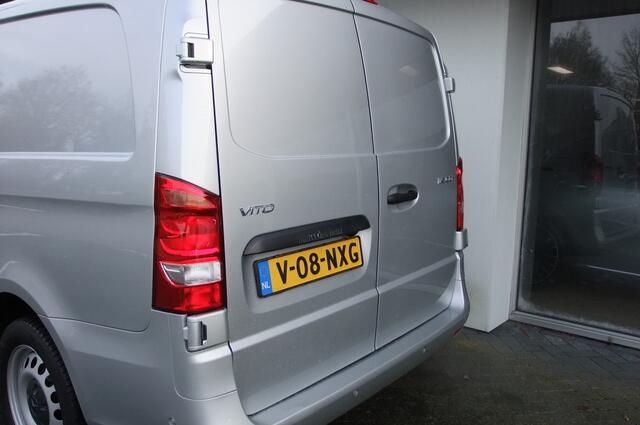 Mercedes-Benz VITO 119 CDI Lang/ Facelift/ All-season/ Trekhaak afneembaar/ Distronic/ Lane assist/ Parkeersensoren V+A / Camera / Carplay