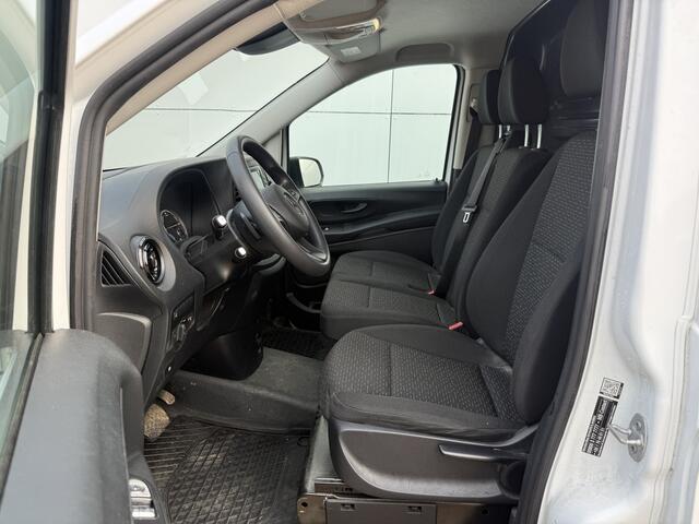 Mercedes-Benz VITO eVito 112 66kWh 280km WLTP 96% (SOH) Snelladen L2H1 Climate Control Cruise Control Stoelverwarming Apple Carplay Parkeersensoren Achter