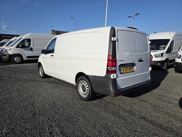 Mercedes-Benz VITO eVito L2 Lang 41 kWh Airco Parkeersensors Achteruitrijcamera