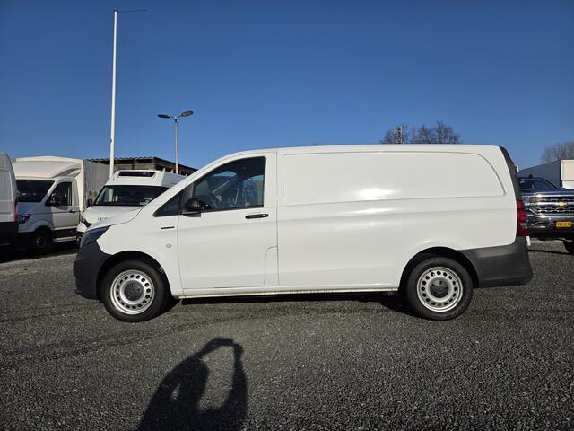 Mercedes-Benz VITO eVito L2 Lang 41 kWh Airco Parkeersensors Achteruitrijcamera