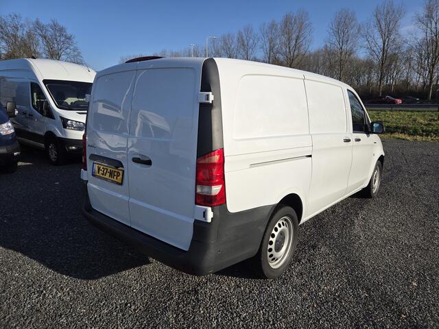 Mercedes-Benz VITO eVito L2 Lang 41 kWh Airco Parkeersensors Achteruitrijcamera