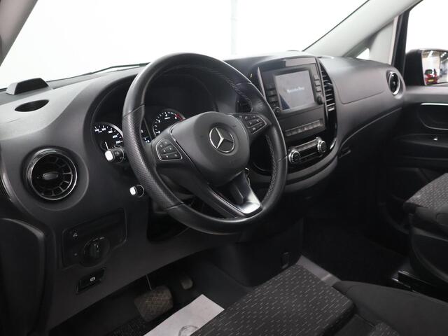 Mercedes-Benz VITO 114 CDI | Aut. | L2 Lang | Dubbele Cabine | Climate Control | Trekhaak 2500kg | Led Koplampen | Navigatie | Parkeercamera | Cruise Control | LM Velgen | Dakspoiler | Certified