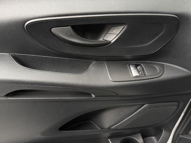 Mercedes-Benz VITO 114CDi Automaat XXL Personenbus | 9-Persoons | Taxi goedkeuring | Prijs ¤ 26.499,-- inclusief | Airco | Cruise |