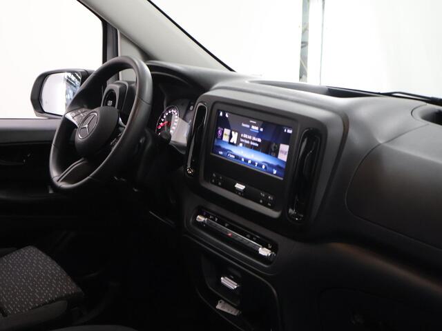 Mercedes-Benz VITO 116 CDI L2 Pro | Navigatie | Digitale Radio | Achteruitrijcamera | Airco | Cruisecontrol | Dodehoekassistent | Comfort Chauffeursstoel | Bijrijdersbank | 2500kg Trekhaak | Certified |