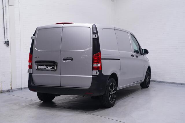 Mercedes-Benz VITO 111 CDI Navi, Camera, 2x Schuifdeur, Airco ECC Laadruimte Pakket, PDC V+A, 3-Zits