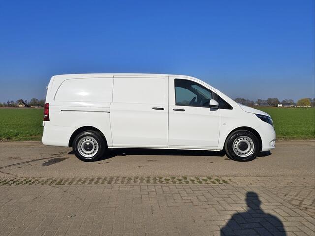 Mercedes-Benz VITO 116 CDI L2 H1 - 160 Pk - Euro 6 - AUTOMAAT - ParkeerCamera - Airco - Cruise Control