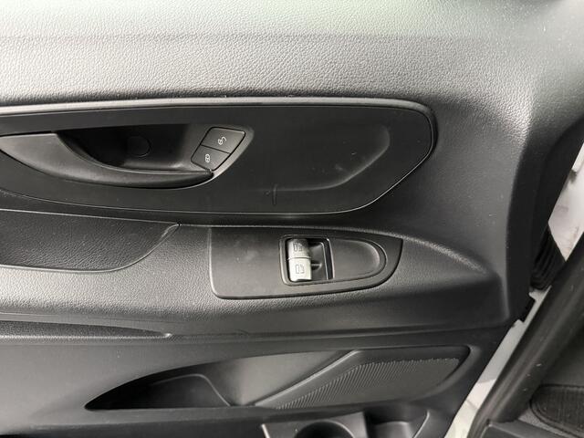 Mercedes-Benz VITO 114CDI Automaat Personenbus | 9-Persoons | Extra Lang | Prijs incl BTW ¤ 27527,50 | Airco | Cruise | 2-2-2-3 Stoelopstelling