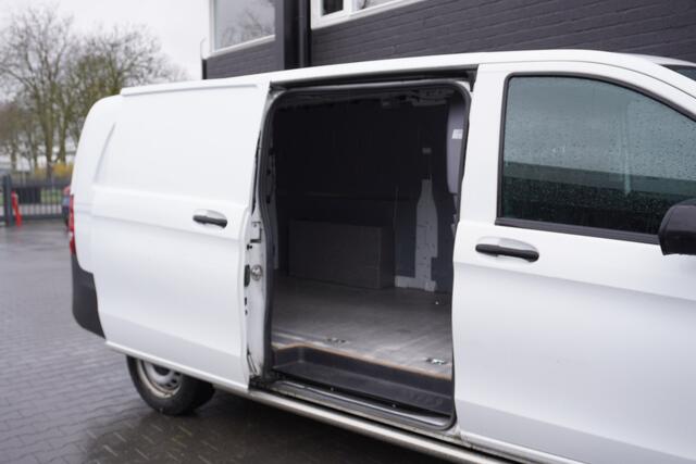 Mercedes-Benz VITO 110 CDI Extra Lang EURO 6 - Airco - Camera - Laadbrug - ¤ 13.499,- Excl.