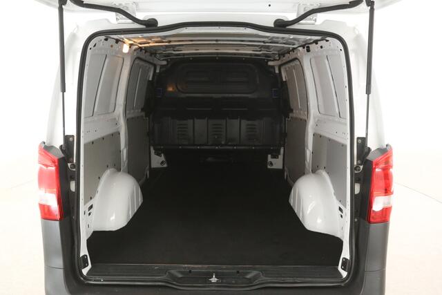 Mercedes-Benz VITO 114 CDI Lang | Aut. | Airco | Adap. Cruise | Camera | Carplay | 2xSchuifdeur | 3 Zits | Trekhaak