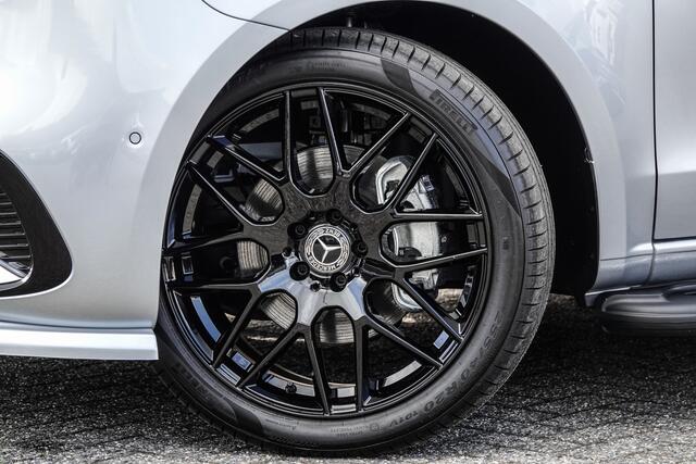 Mercedes-Benz VITO 116Cdi 163Pk 9G-Tronic Aut. | Pro | Extra Lang | Achteruitrijcamera | 2xSchuifdeur | Leder | Spoilerpack | Trekhaak | Treeplanken | 20''