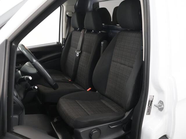 Mercedes-Benz VITO 116 CDI | L2 | AIRCO | CRUISE CONTROL | PARKEERSENSOREN | 3-ZITS | BETIMMERDE LAADRUIMTE | ELEKTRISCH VERSTELBARE BUITENSPIEGELS | STOELVERWARMING