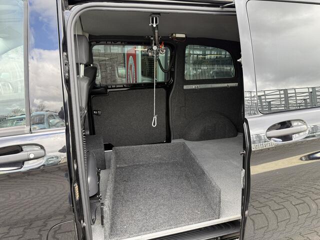 Mercedes-Benz VITO Rolstoelbus / Zelfrijder 116 CDI Automaat (Zeer complete en sportieve Vito met mooie aanpassingen!)