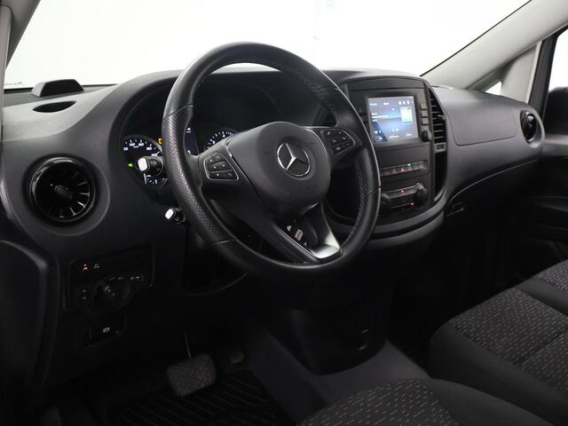 Mercedes-Benz VITO 114 CDI | L2 | AUTOMAAT | 136 PK | ADAPTIEVE CRUISE | AIRCO | CAMERA | PARKEERSENSOREN | CARPLAY | ANDROID AUTO | 3-ZITS | METALLIC | MISTLAMPEN
