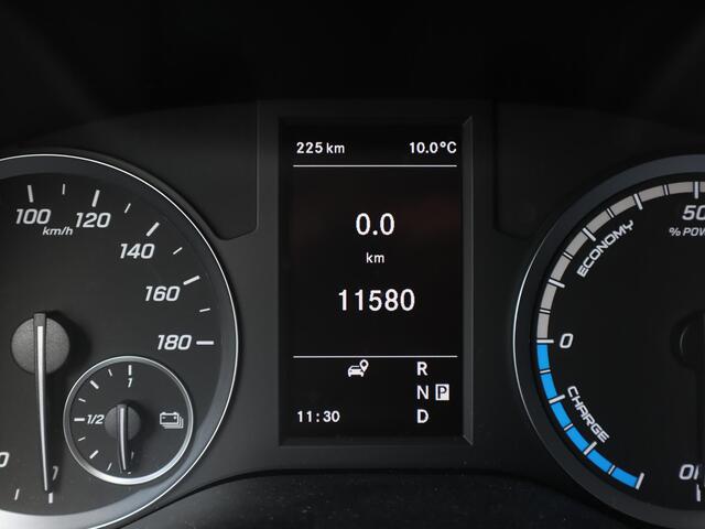 Mercedes-Benz VITO eVito LANG 286km WLTP LED