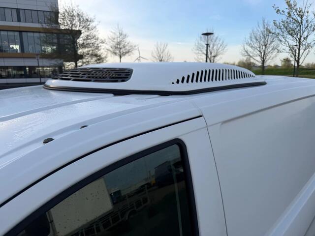 Mercedes-Benz VITO 114CDI L2H1 Koel/Vries + 220V Stekker Automaat Airco Navi Cruisecontrol EURO 6