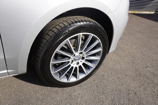 Mercedes-Benz VITO 116 CDI 160pk Lang L2 Airco Cruise control Trekhaak Parkeersensoren 17" Velgen