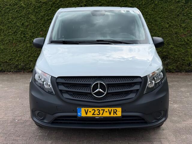 Mercedes-Benz VITO 111CDI Lang / Airco / Cruise / Camera / Navi / Parkeersensoren / Trekhaak