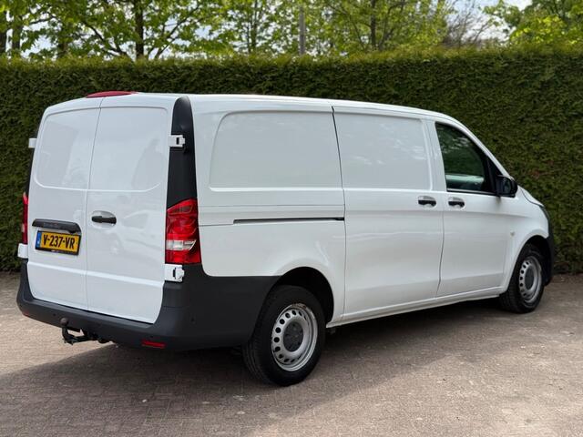Mercedes-Benz VITO 111CDI Lang / Airco / Cruise / Camera / Navi / Parkeersensoren / Trekhaak