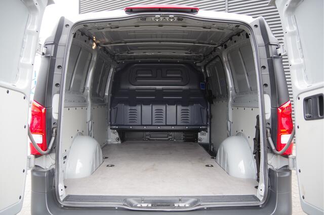 Mercedes-Benz VITO 116 CDI L2 3-ZITS, AUT. LED, COMFORT STOEL, MBUX, NAVI, CAMERA, CRUISE, CLIMA, PARKEERSENSOREN