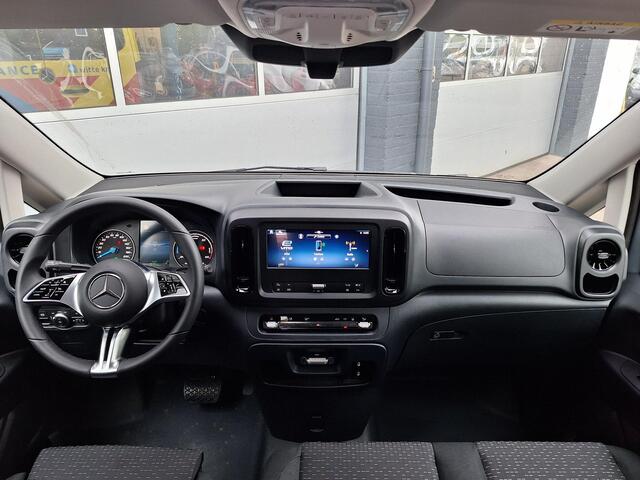 Mercedes-Benz VITO eVito 112 L2 60 kWh | Achteruitrijcamera | Dodehoekassistentie | Stoelverwarming Bestuurdersstoel | Tweezits Bijrijdersbank | Spoorassistent