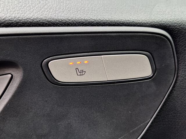 Mercedes-Benz VITO eVito 112 L2 60 kWh | Achteruitrijcamera | Dodehoekassistentie | Stoelverwarming Bestuurdersstoel | Tweezits Bijrijdersbank | Spoorassistent