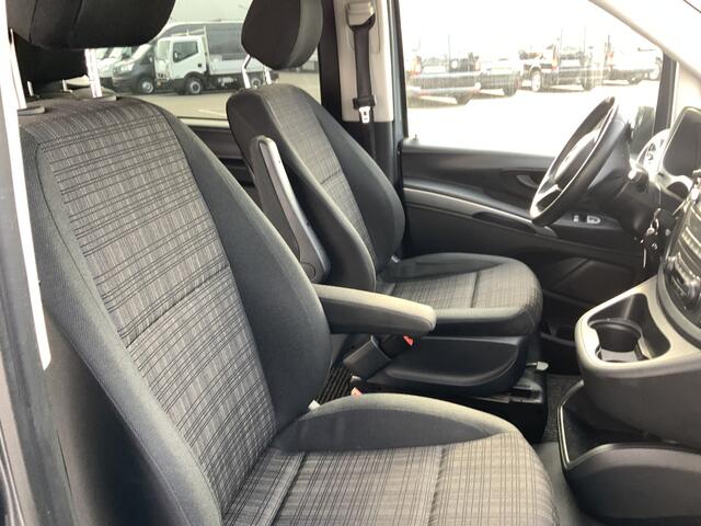 Mercedes-Benz VITO 114 CDI (Motor Probleem) Automaat Dub Cab Airco Cruise Camera Navi Alu Velg Alu Velg Side Bar 5 Zits Trekhaak 2500 kg Euro 6 (Auto Loopt op 3 Cilinders)