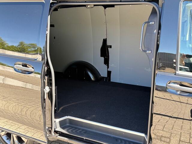 Mercedes-Benz VITO 116 CDI 163PK L2 Automaat / LED / Camera / PDC / Dodehoek / Clima / Cruise / Trekhaak / Stoelverwarming / Lane assist / Bluetoot