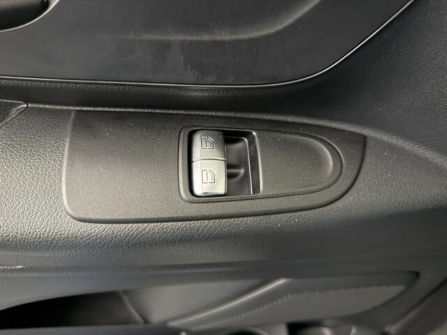Mercedes-Benz VITO 114BlueTEC 7G-Tronic Automaat Personenbus | 9-Persoons | Extra Lang | Prijs incl BTW ¤ 26318,-- | Airco | Cruise | 2-2-2-3 Stoelopstelling